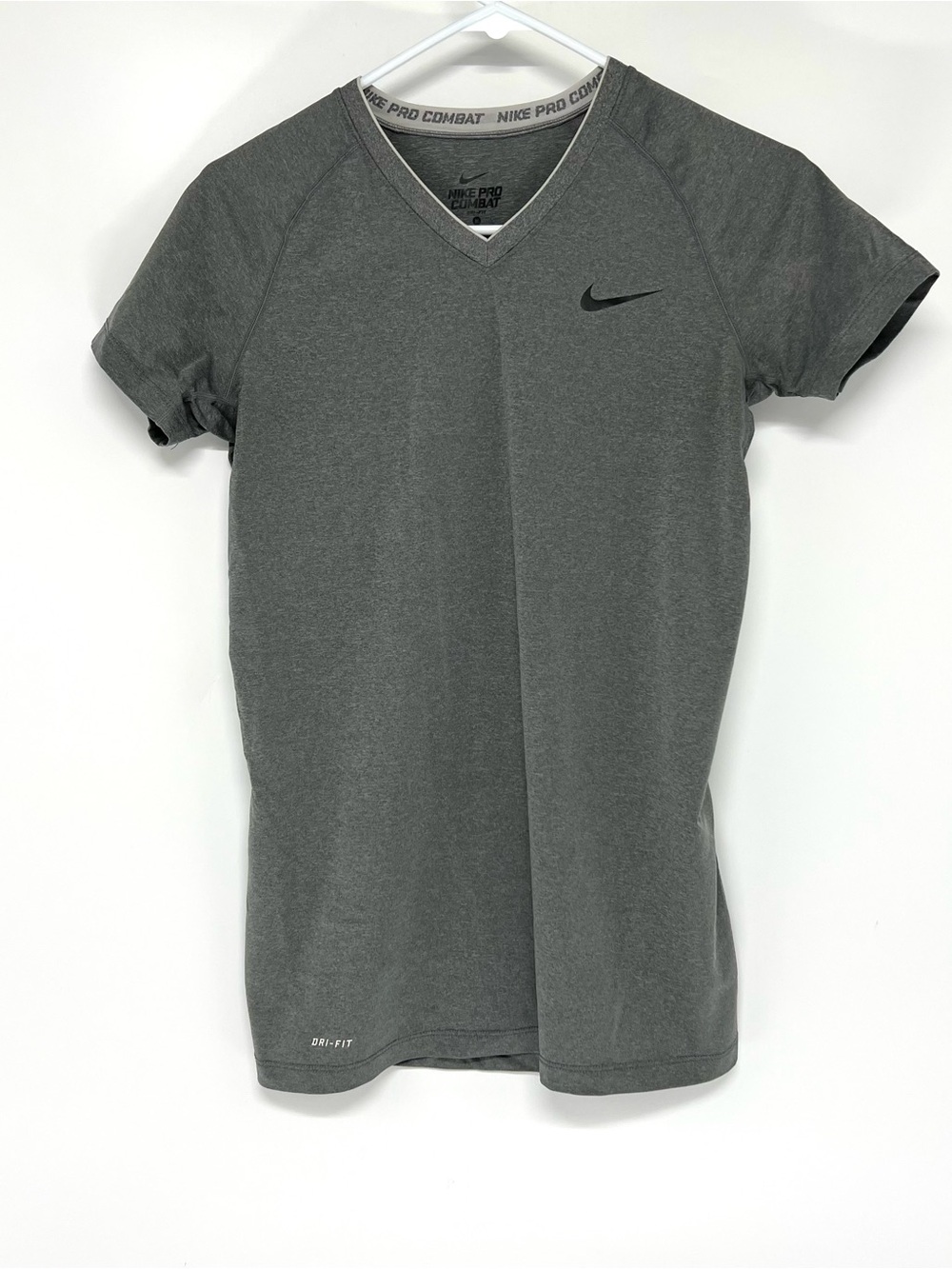 Nike pro combat women’s t shirt medium